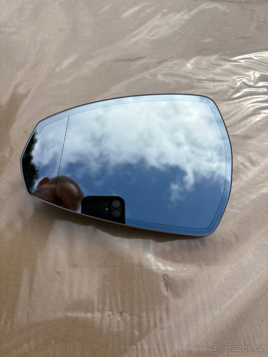 SKLO ZRCÁTKA AUDI A3