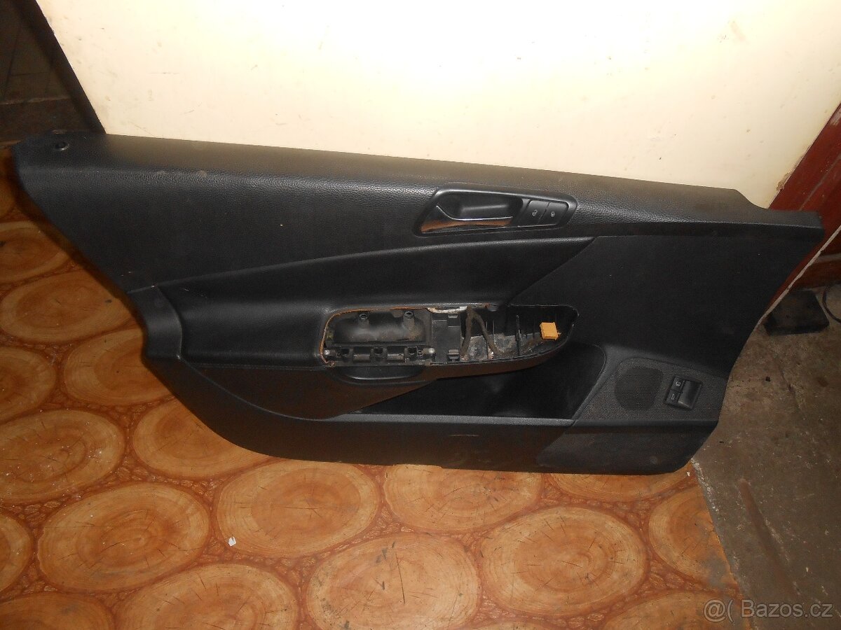 prodam tapecaky na vw passat b6 , 3C kombi , cerna kuze