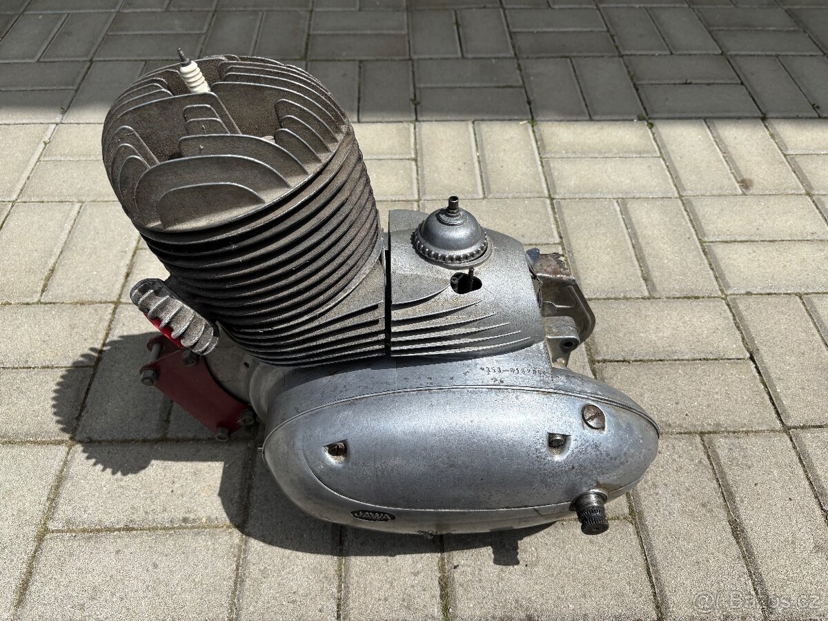 Motor JAWA