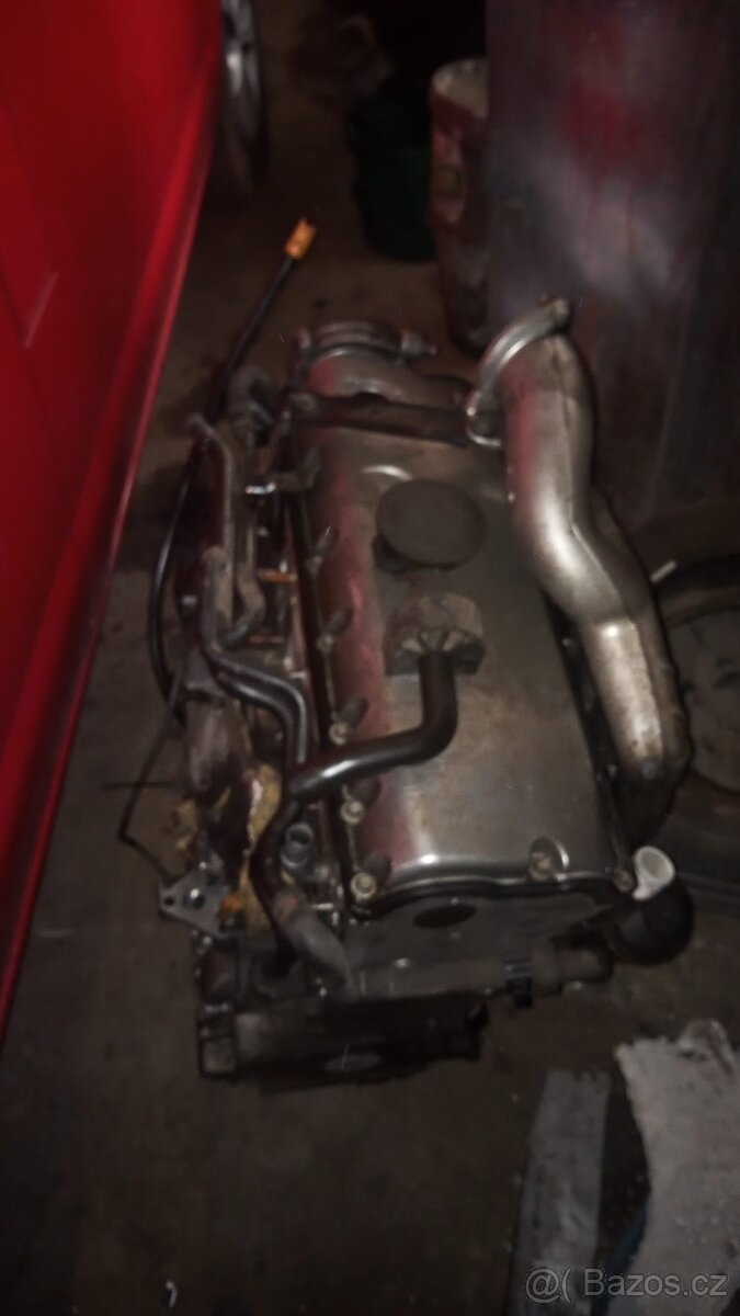 VW Transportér T5 2.5TDI 96KW motor AXD