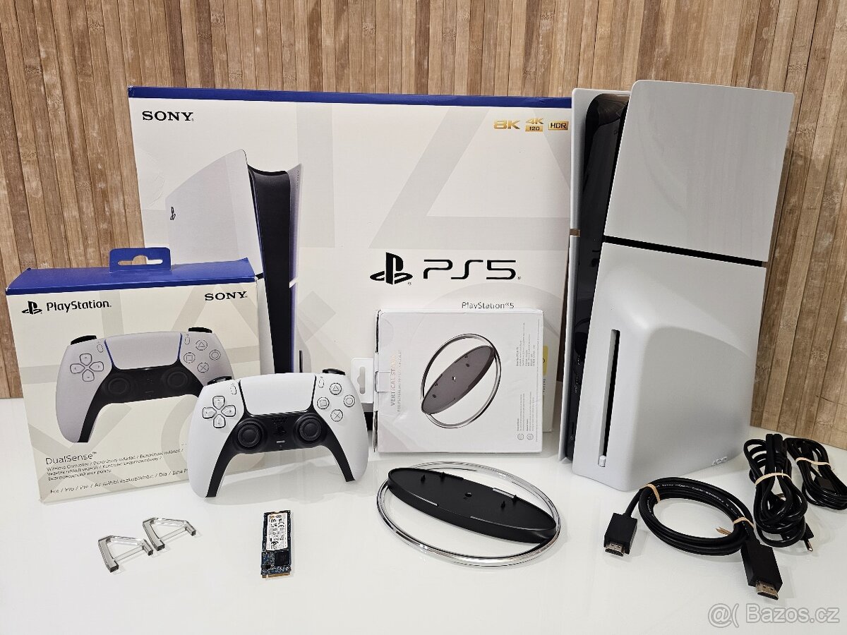 PLAYSTATION 5 + 2X OVLADAČ + SSD + 46 HER + VERTIKÁL STOJAN