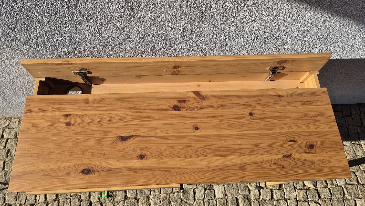 Prodám psací stůl IKEA