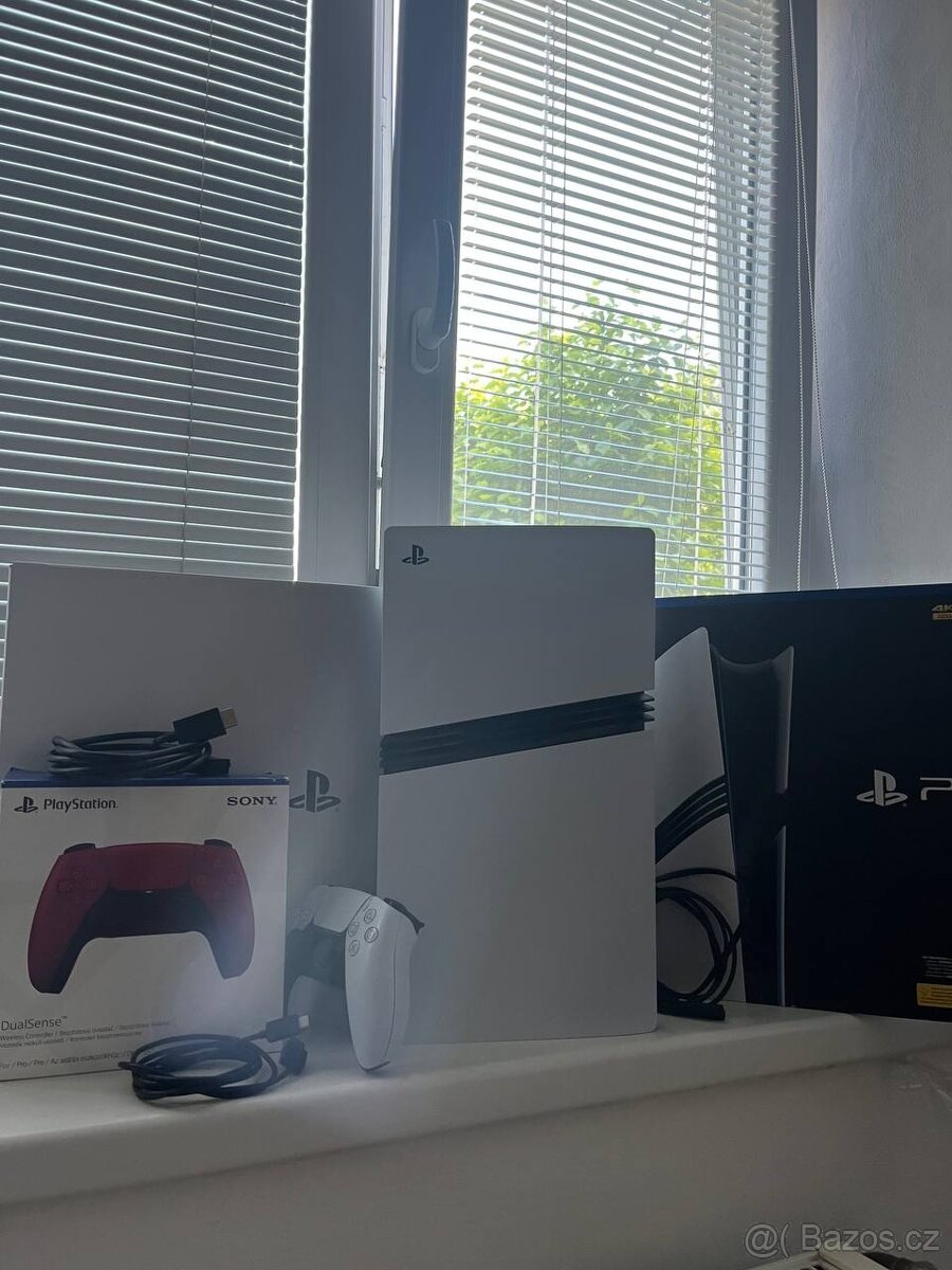 PS5 PRO – ZÁRUKA DO 11/2026, KOMPLET BALENÍ