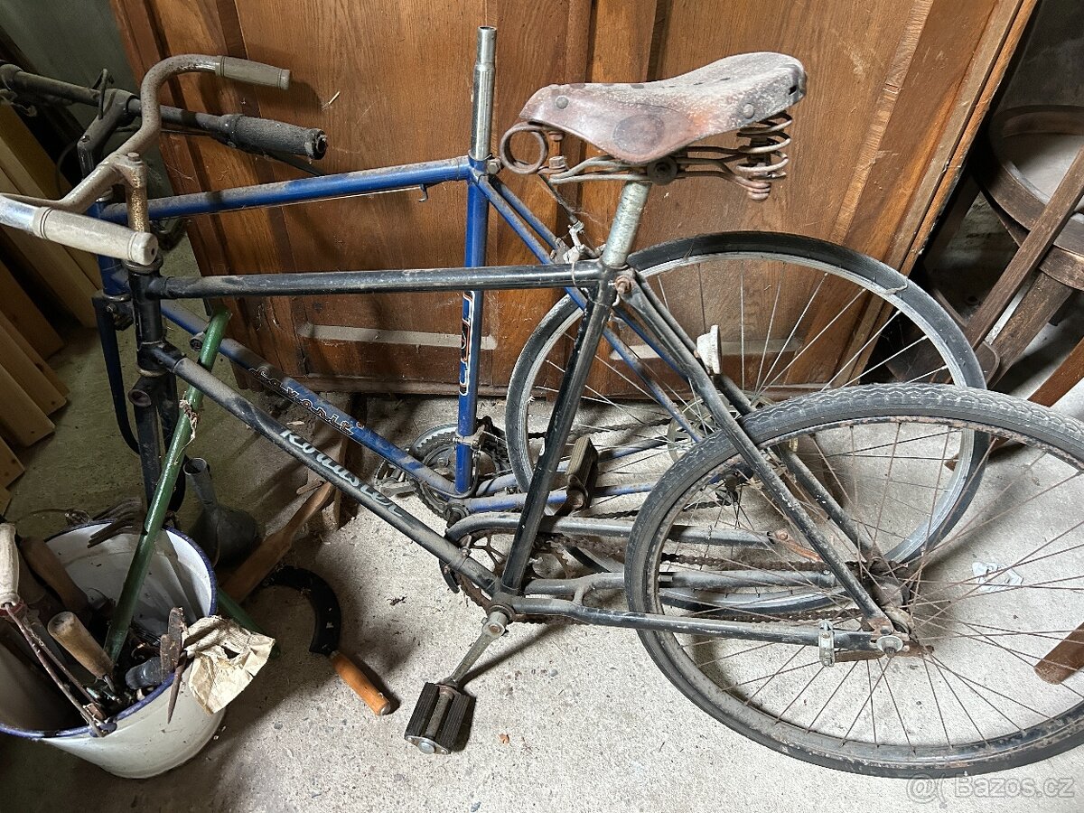 Historická kola Favorit a Roadster (náhradní díly)