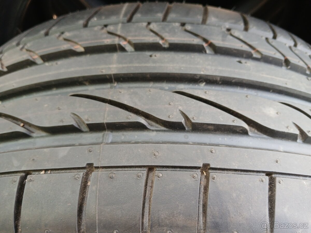 Pneu nový Bridgestone Potenza 215/40 R17
