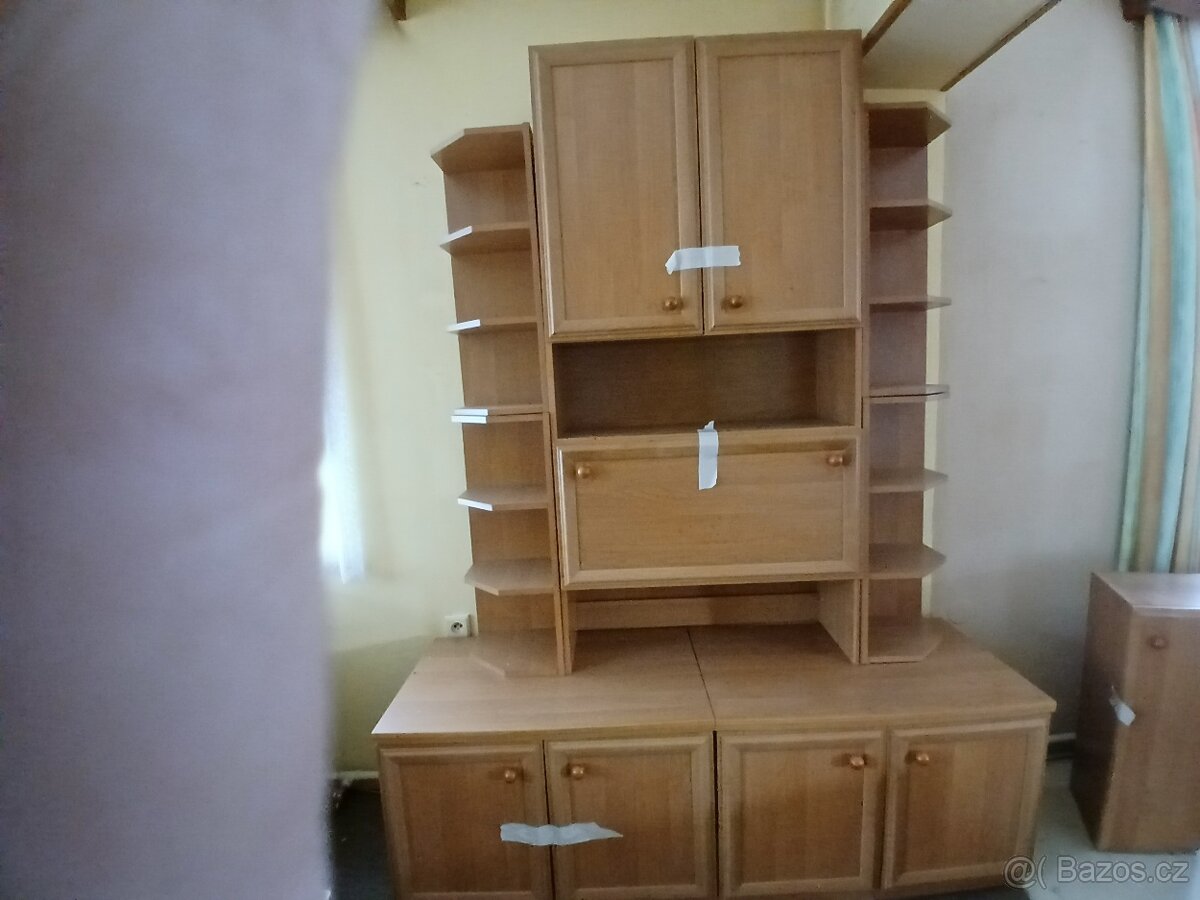 Prodám obývací stěnu v zachovalém stavu