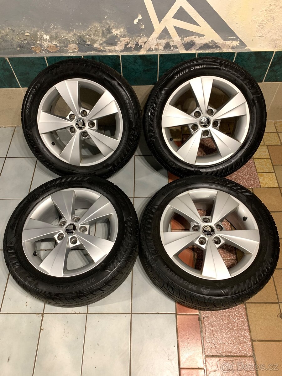 Alu kola Škoda R16 5X112 ZIMNÍ PNEU 205/55 R16 VELORUM