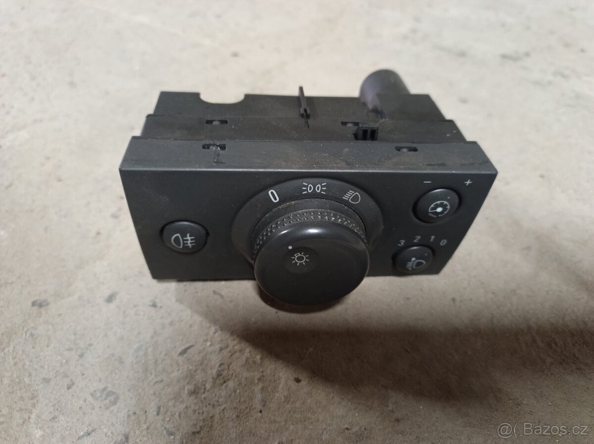 Opel Meriva - vypínač světel 93394756