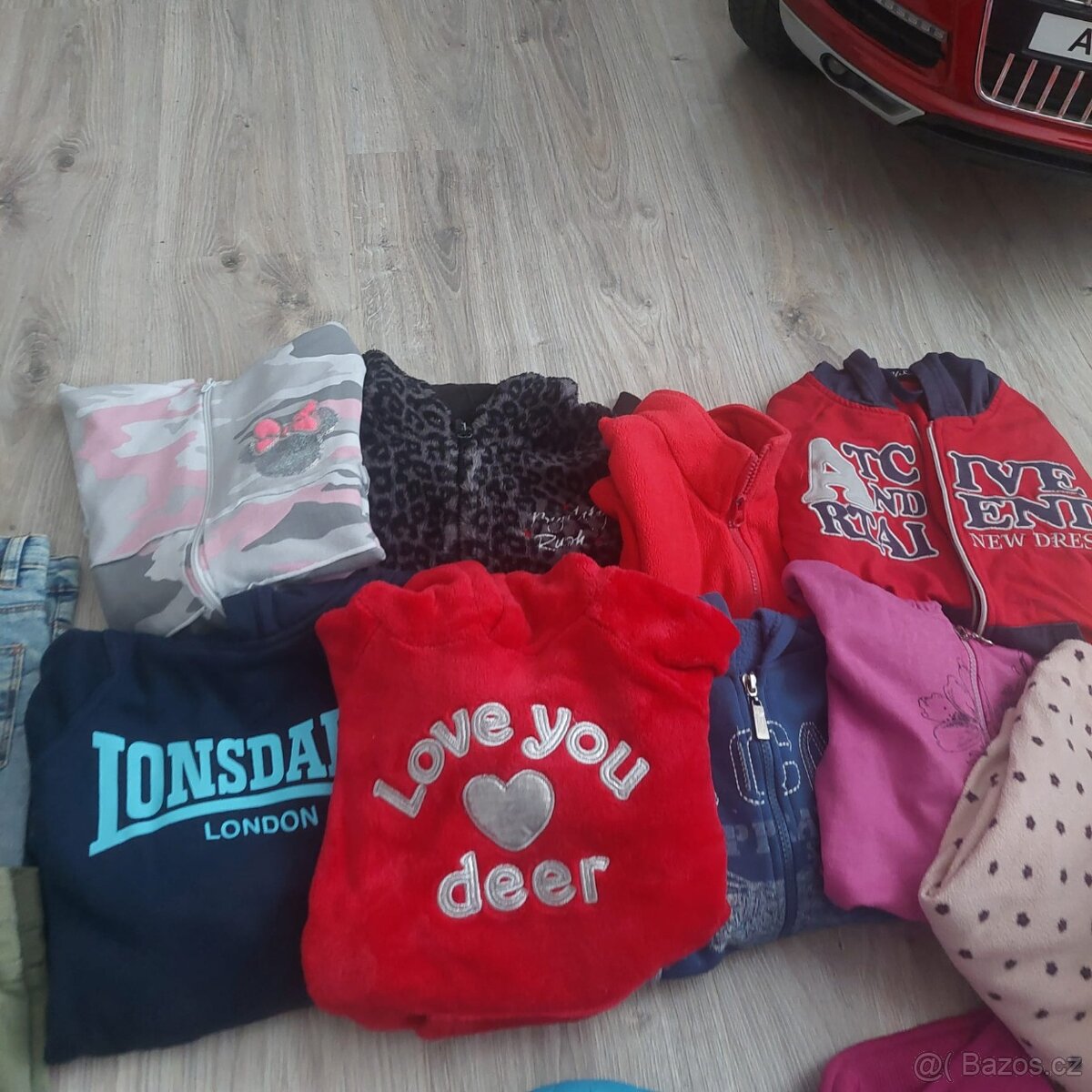 Oblečení holčička 120 až 128