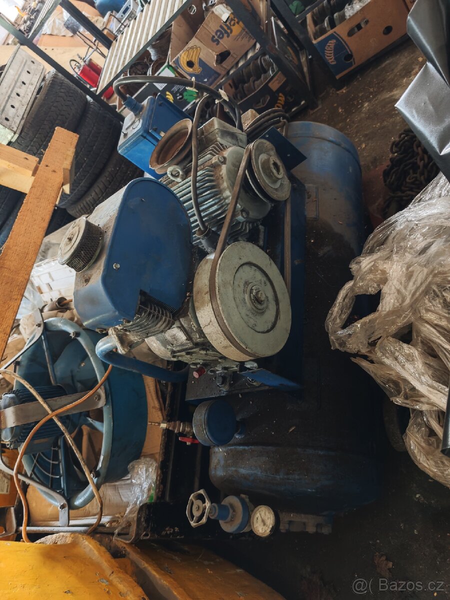 průmyslový kompresor – R.J. Dědovice (podobné Orlíku)