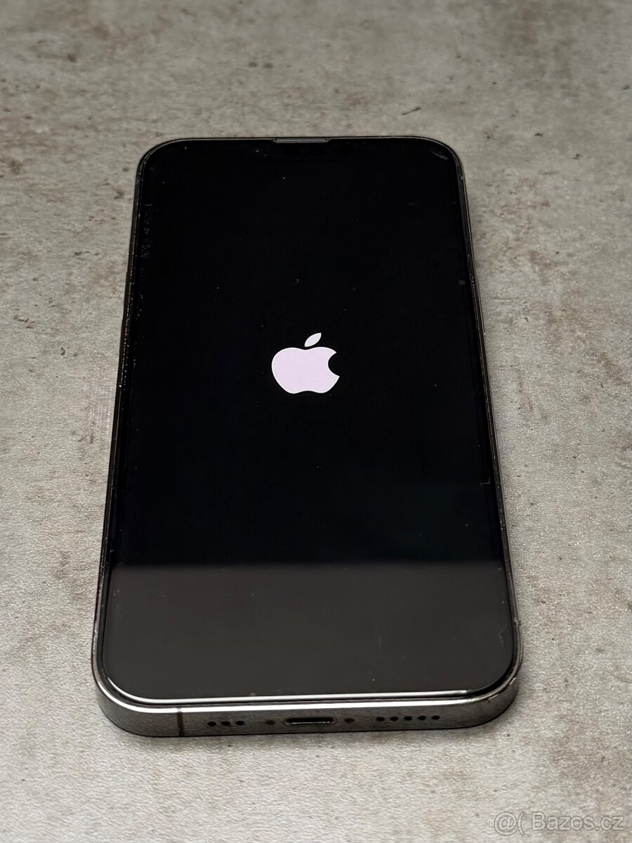 iPhone 13 Pro - 128 GB, výborný stav, baterie 82 %