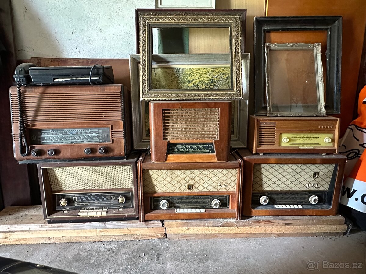 Prodám 6 starožitných rádií Tesla