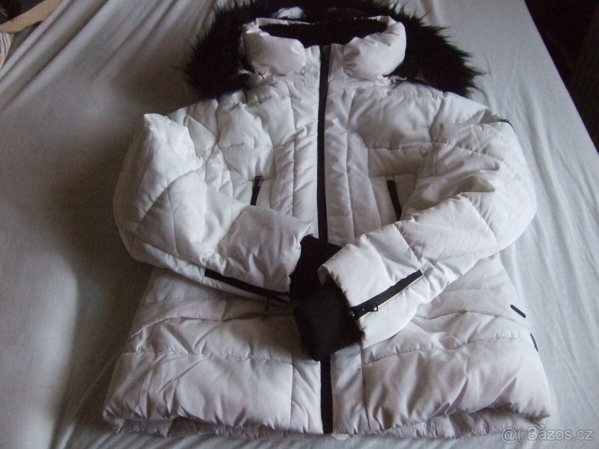 Bunda bílá