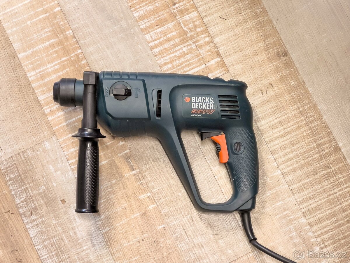 Black & Decker KD950K zachovalá vŕtačka SDS 550W