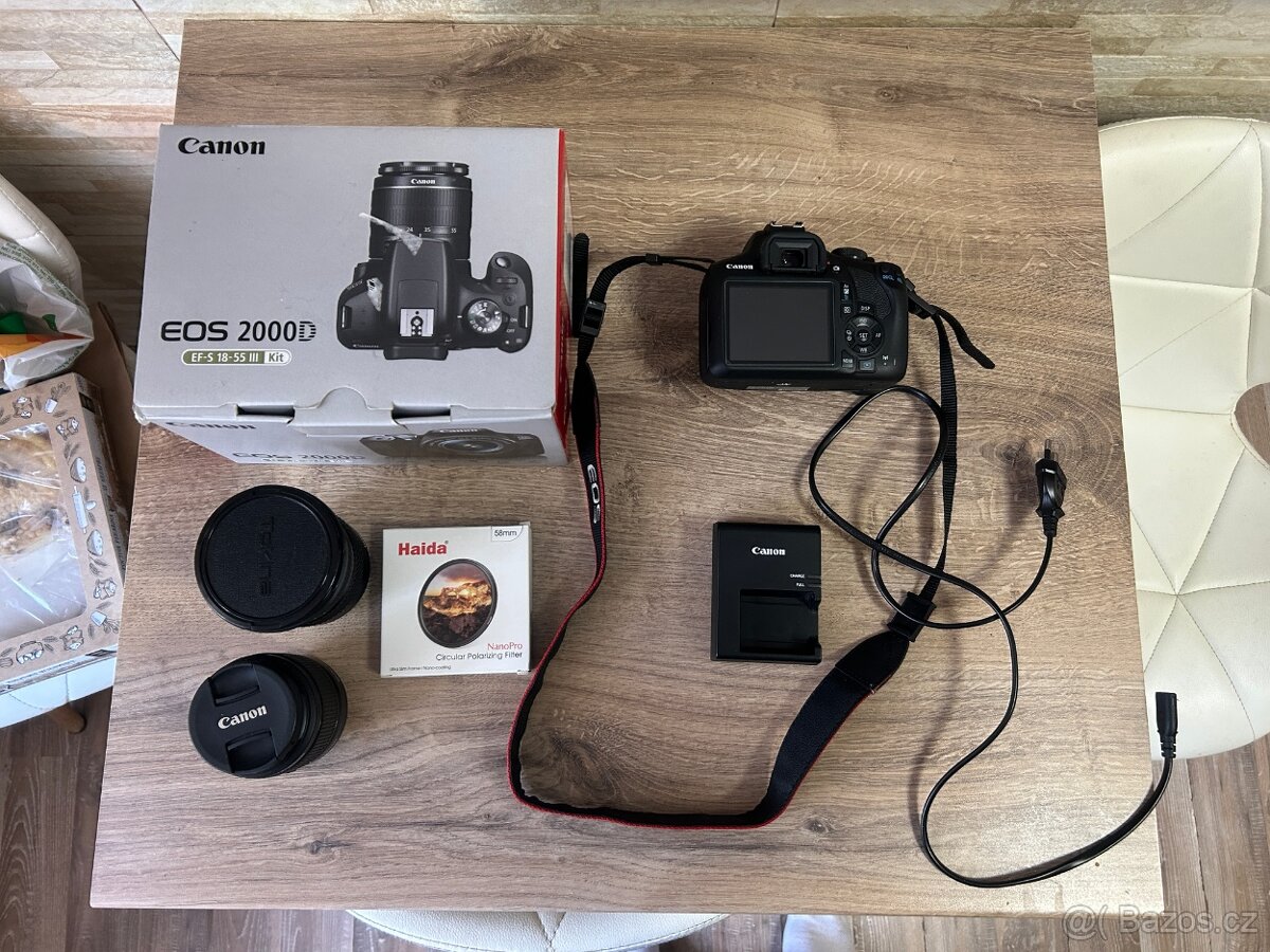 Canon EOS 2000D