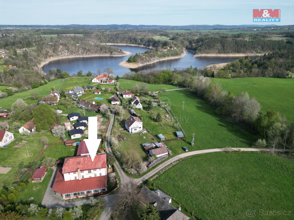 Prodej hotelu, penzionu, 2392 m², Varvažov