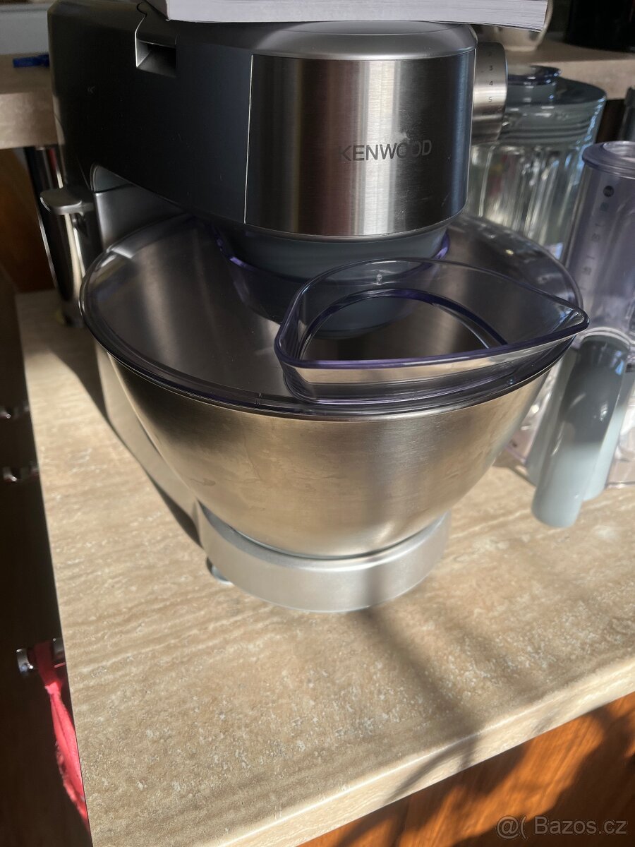 Kuchyňský robot Kenwood