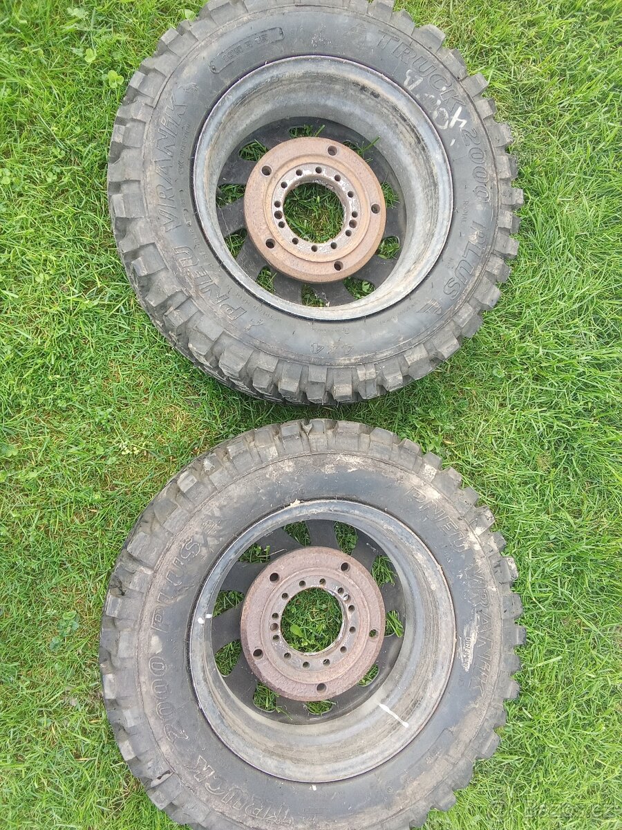 Pneu Multicar