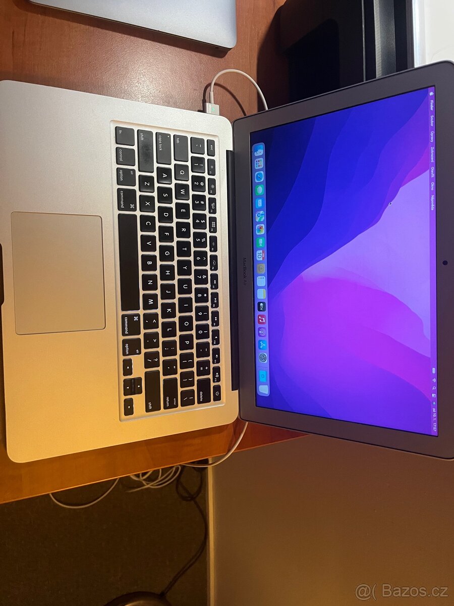 Prodám Apple MacBook Air 13 Early2015