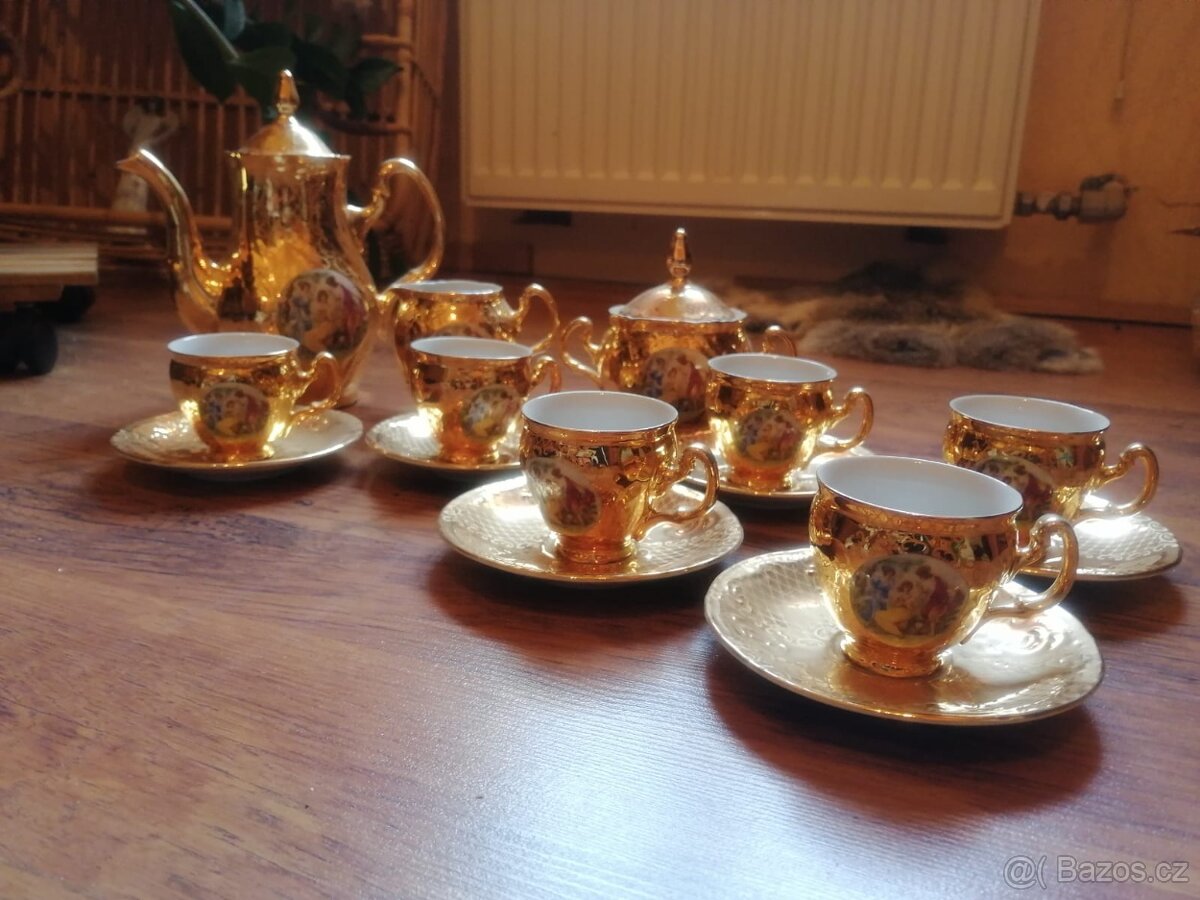 Pozlacená porcelánová sada
