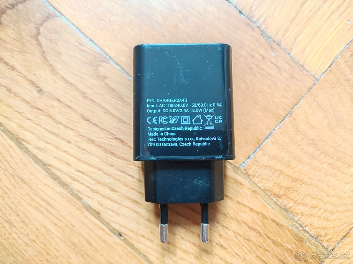 Nabíječka na telefon: i-tec (CHARGER2A4B)