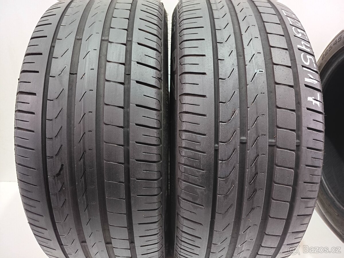 2ks letní pneu 225/45/17 Pirelli