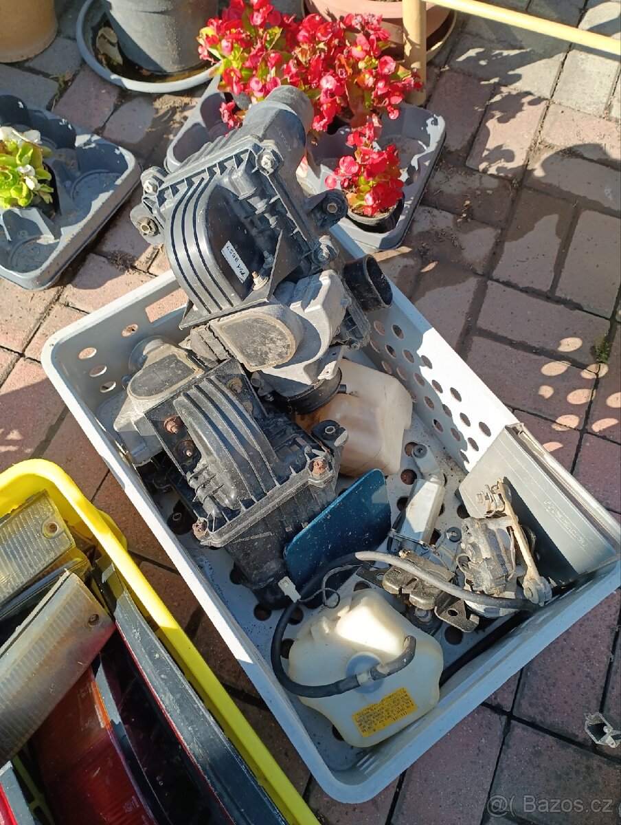 Mazda 323F mrkacka