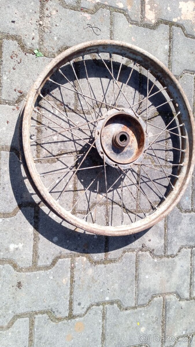 ČZ 125 B, T či 125, 150 C přední kolo
