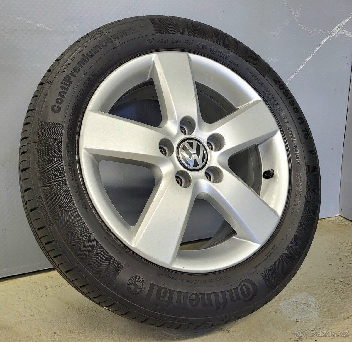 Originál 16" VW Mugello 5x112 letní pneu 5-6,5mm