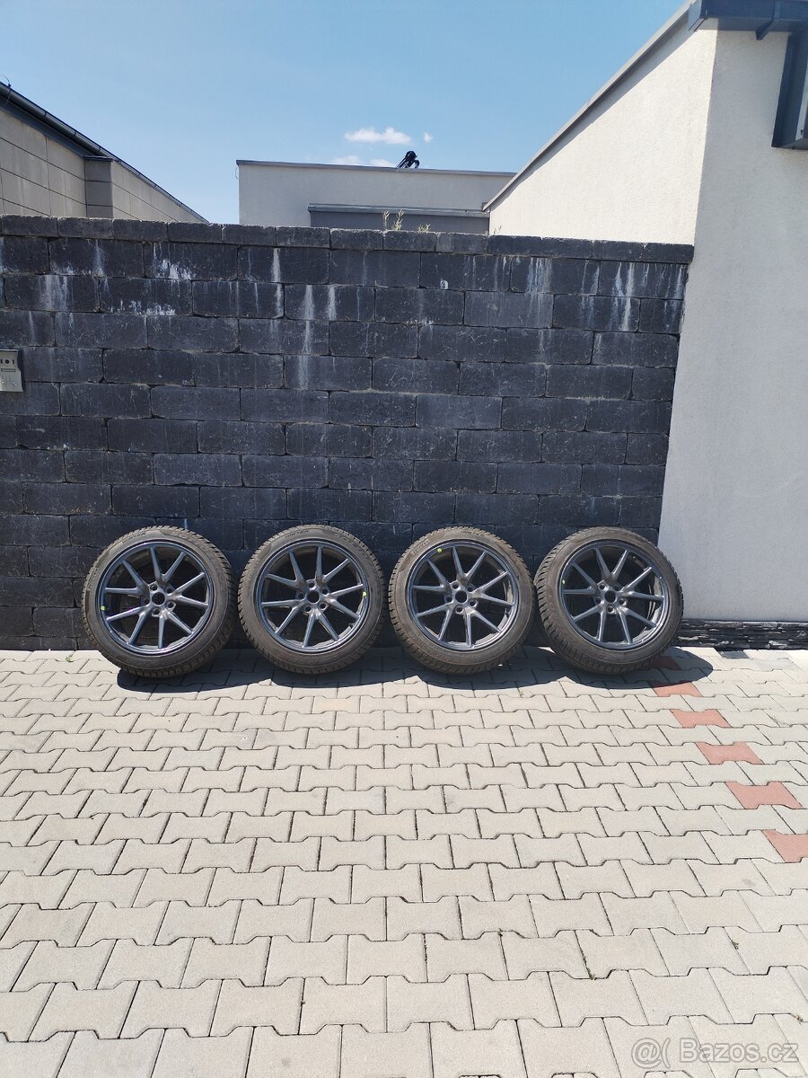 Zimna sada original Tesla model 3 R18