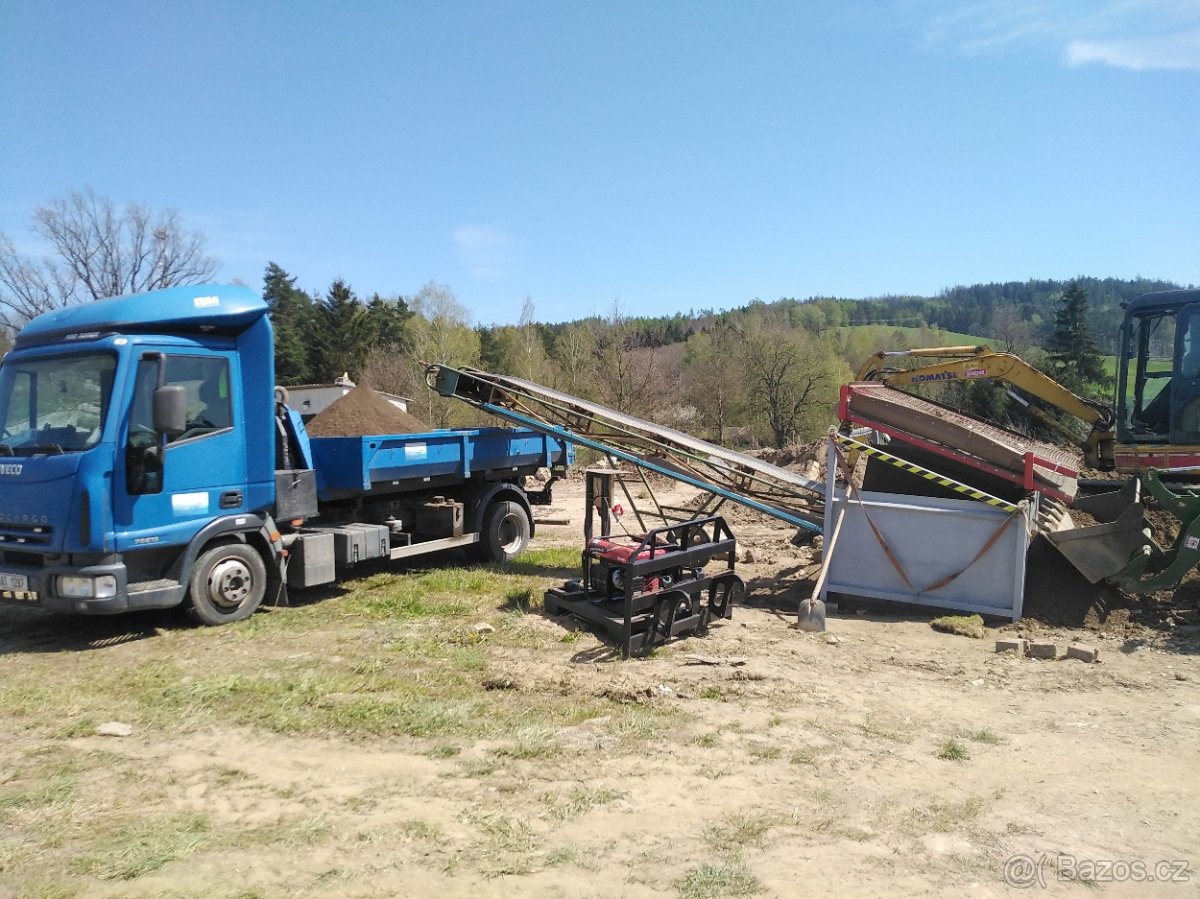 Prodej strojně tříděné zeminy.
