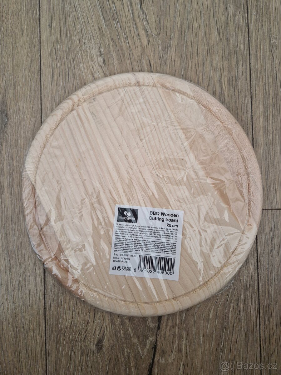 Nové kulaté dřevěné prkénko 22 cm