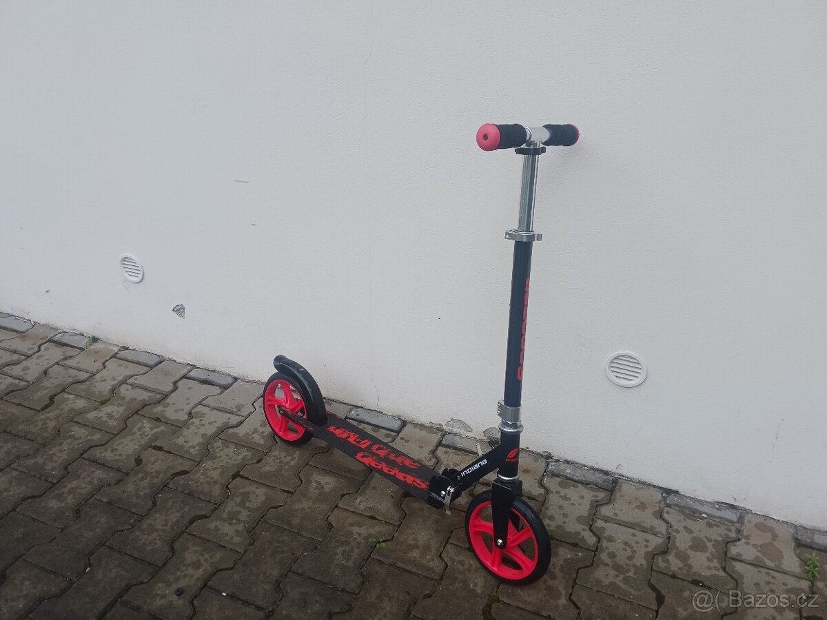 Dětská skládací koloběžka