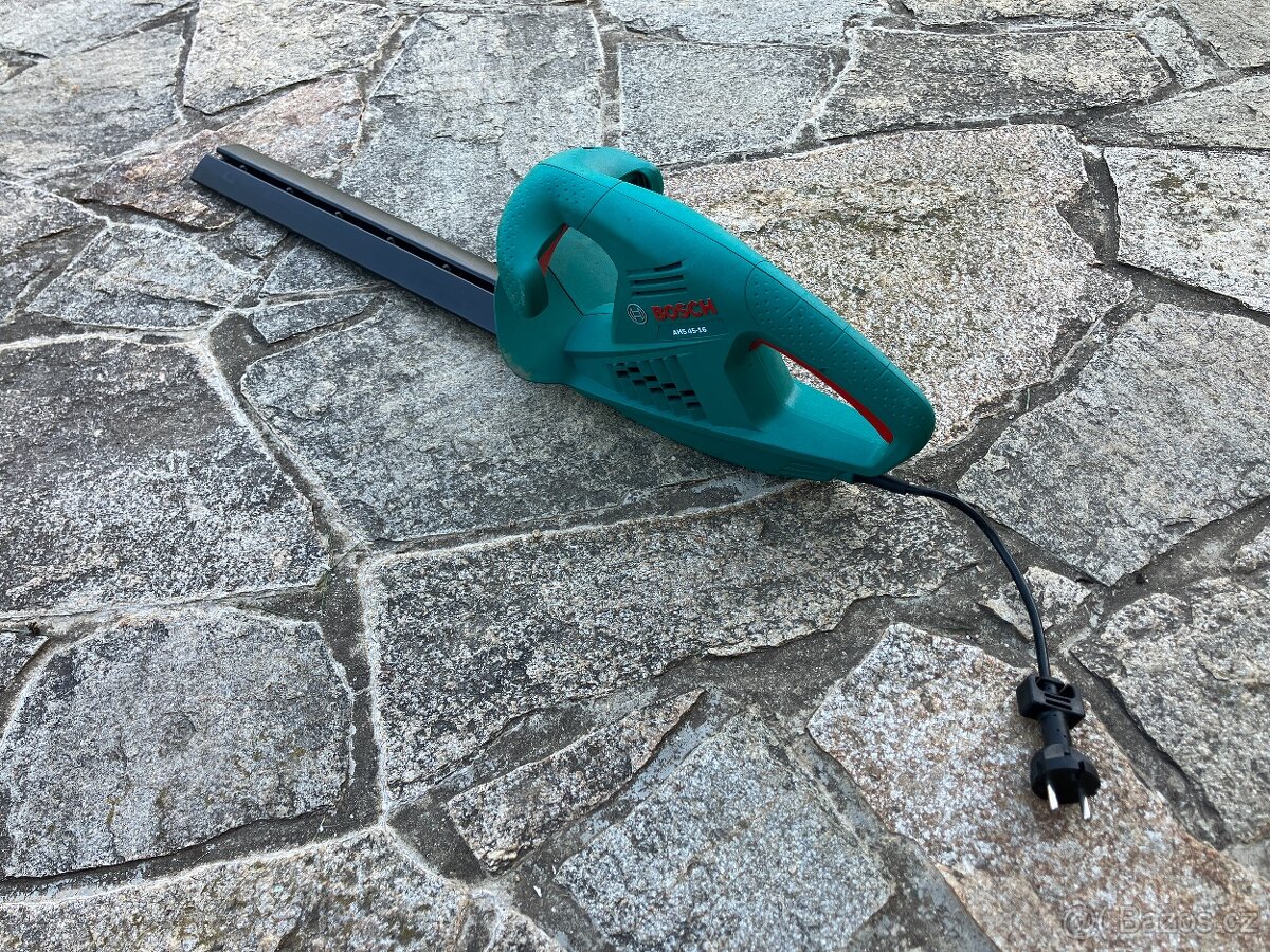 Elektrické nůžky Bosch AHS 45-15