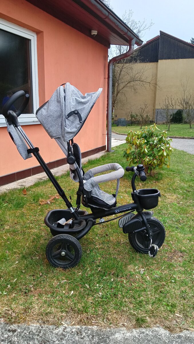 Dětská tříkolka