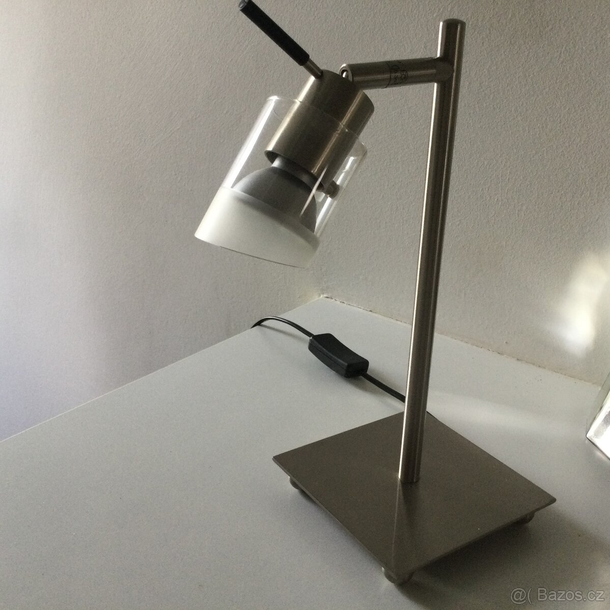 Stolni lampa