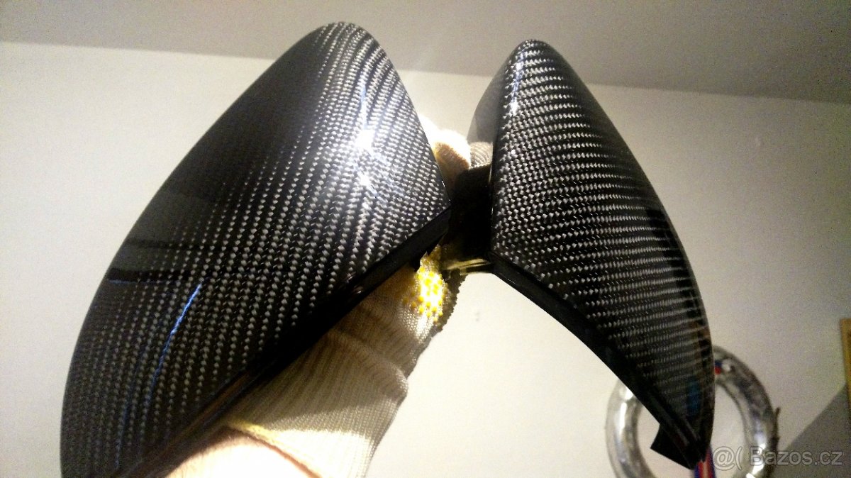 Kryty zrcátka L+P Škoda Superb 3-pravý karbon