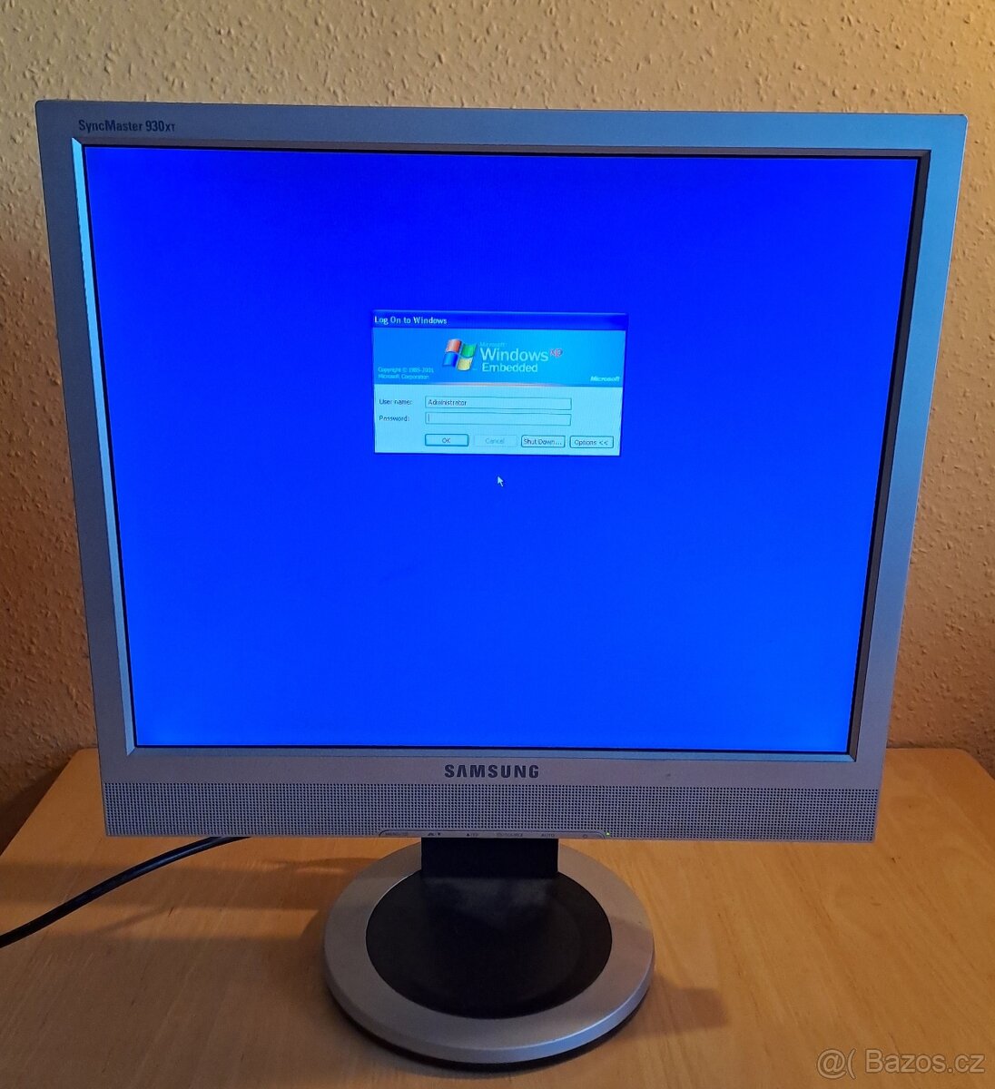 LCD monitor 19" s tenkým klientem Samsung SyncMaster 930XT