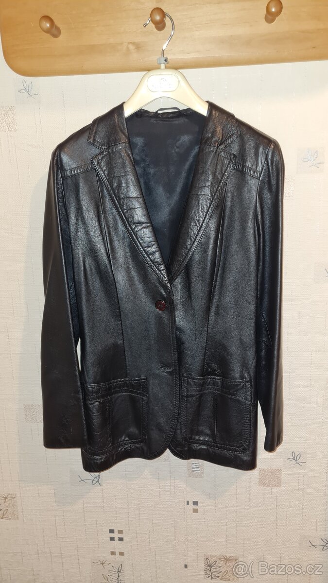 Dámské černé kožené sako, vel. 48