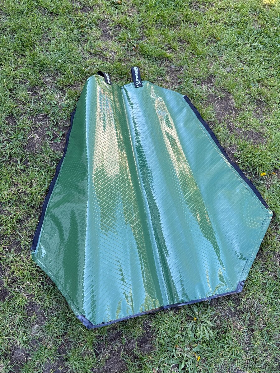 Zavlažovací vak ke stromům