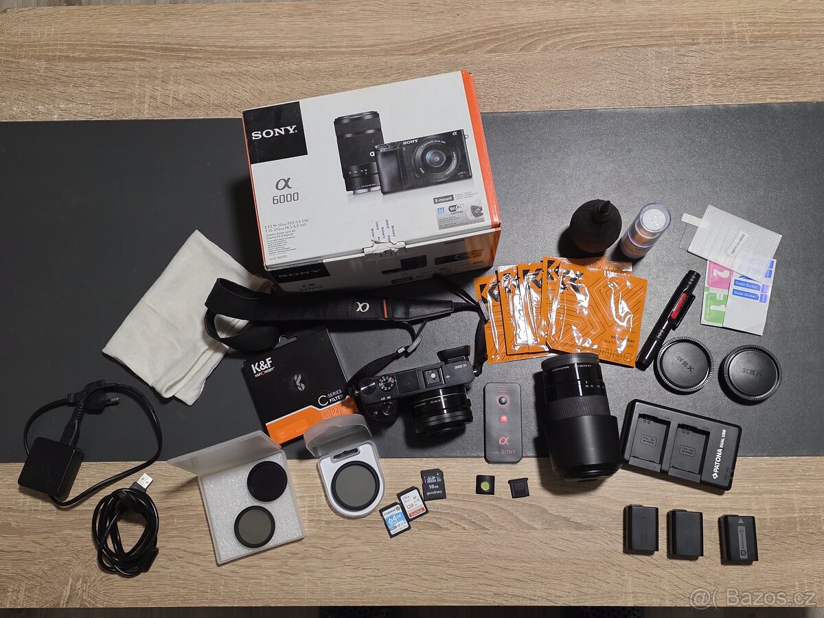 Sony A6000 + 16-50mm + 55-210mm + bohaté příslušenství