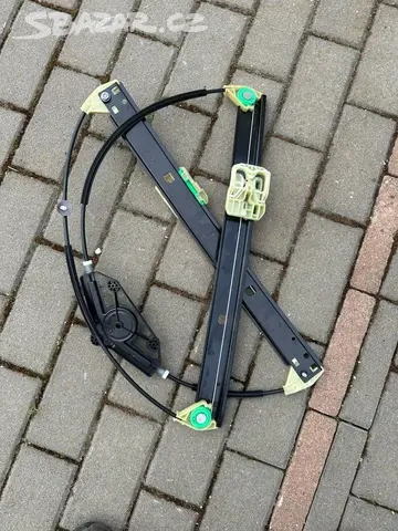 Stahovačka okna řidiče l.p. Škoda Octavia 3 origo