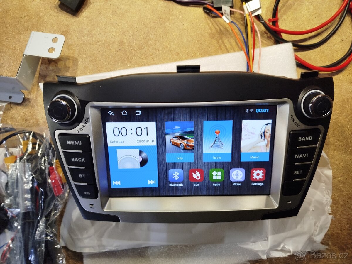 Autorádio Hyundai IX35 + couvací kamera
