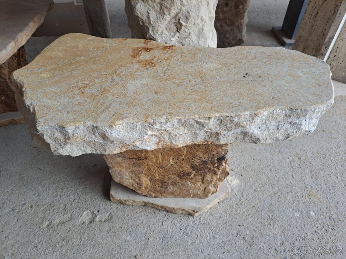 Kamenné kávové stolky