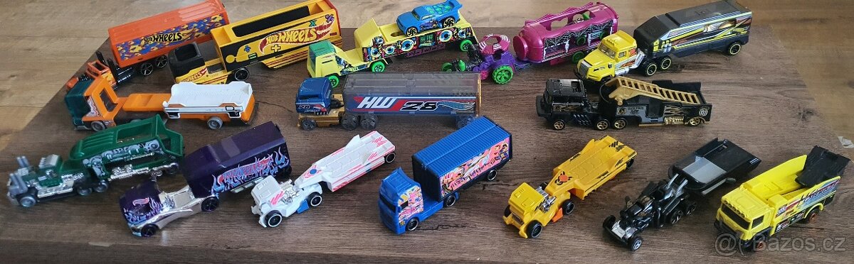 Hot wheels kamiony a tahače