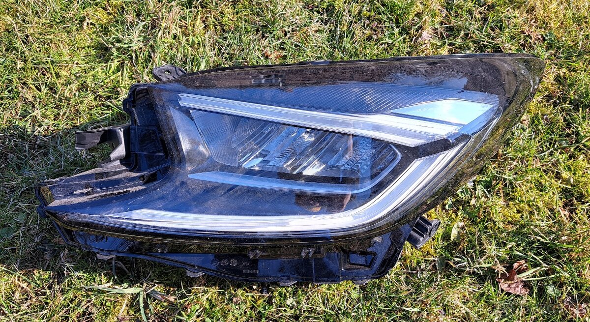 Přední světlomet Toyota AYGO