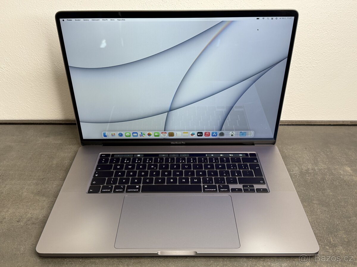 Macbook Pro 16" 2019 / I7 / 16GB / 512GB / Space gray