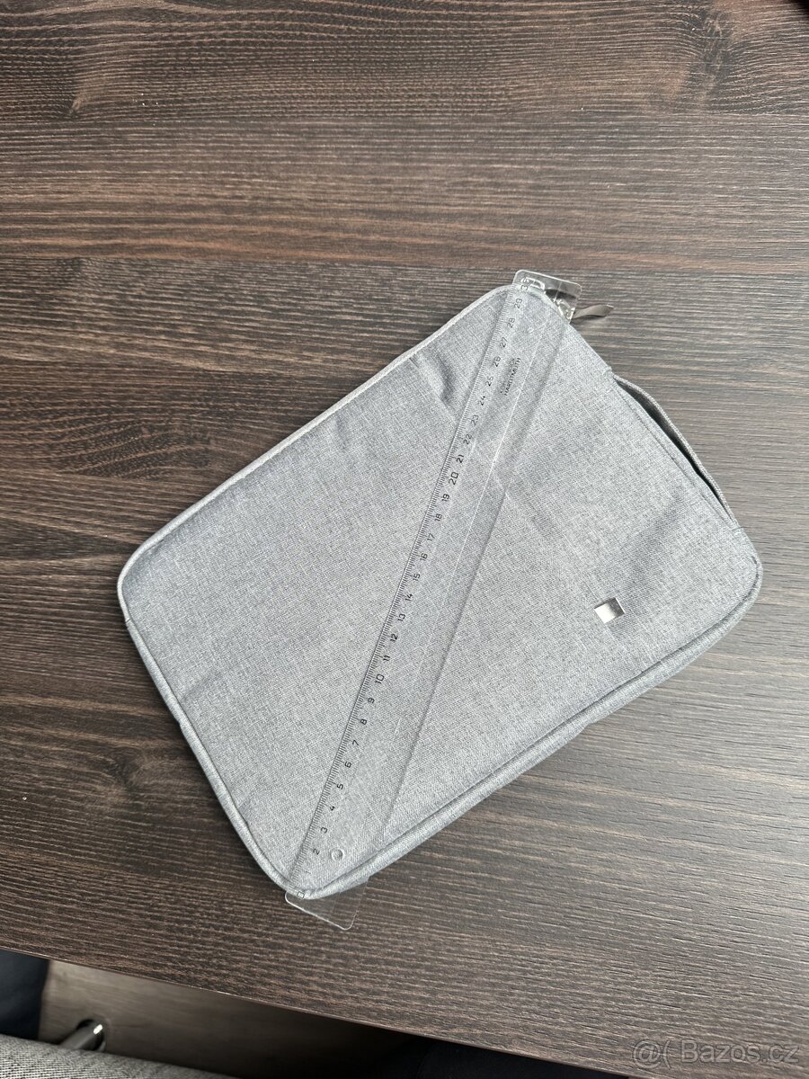 Pouzdro na tablet / čtečku 30 cm úhlopříčka