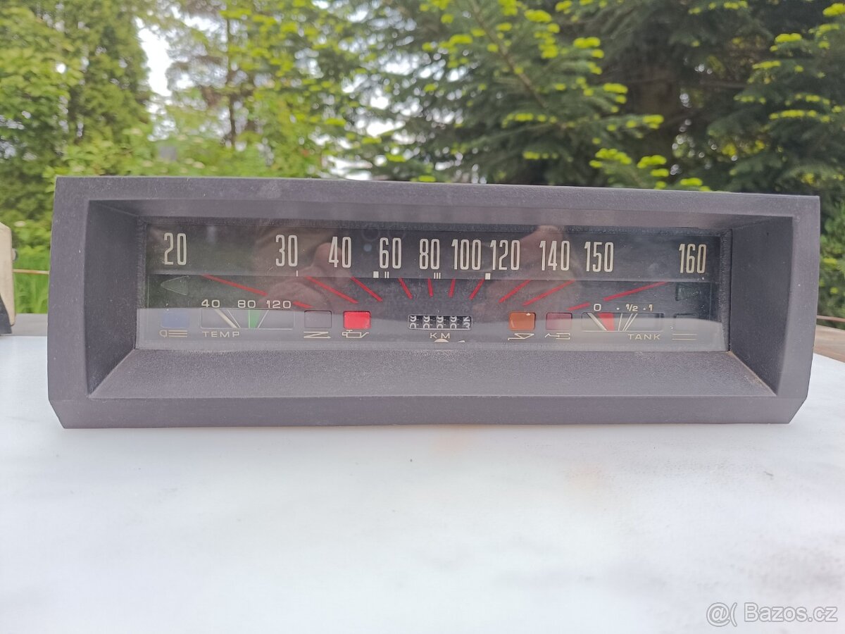 tachometr na ŠKODA 100 / 110 (2)