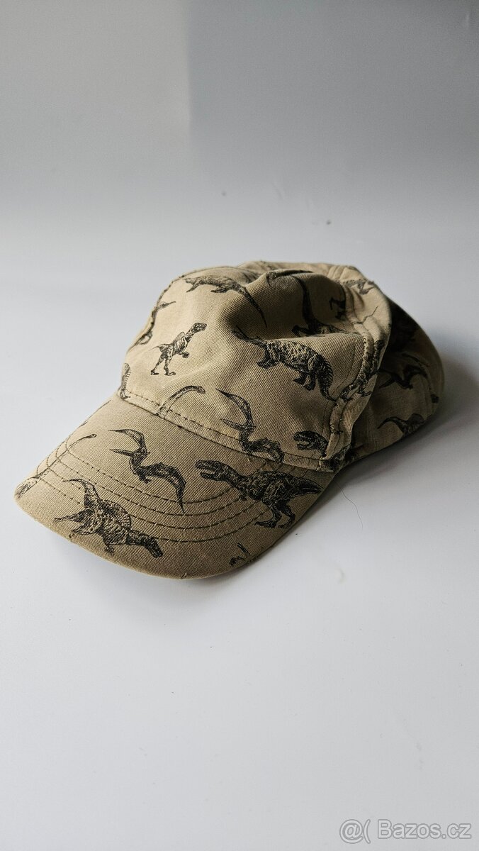 Khaki kšiltovka s dinosaury - značka: H&M